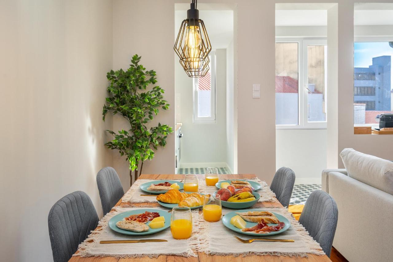 Whome Formosa #3 - Central 2-Bed In Prime Location Perfect To Explore Porto Bagian luar foto